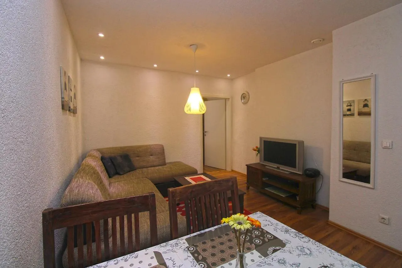 Apartment Adnan 2229 Pula