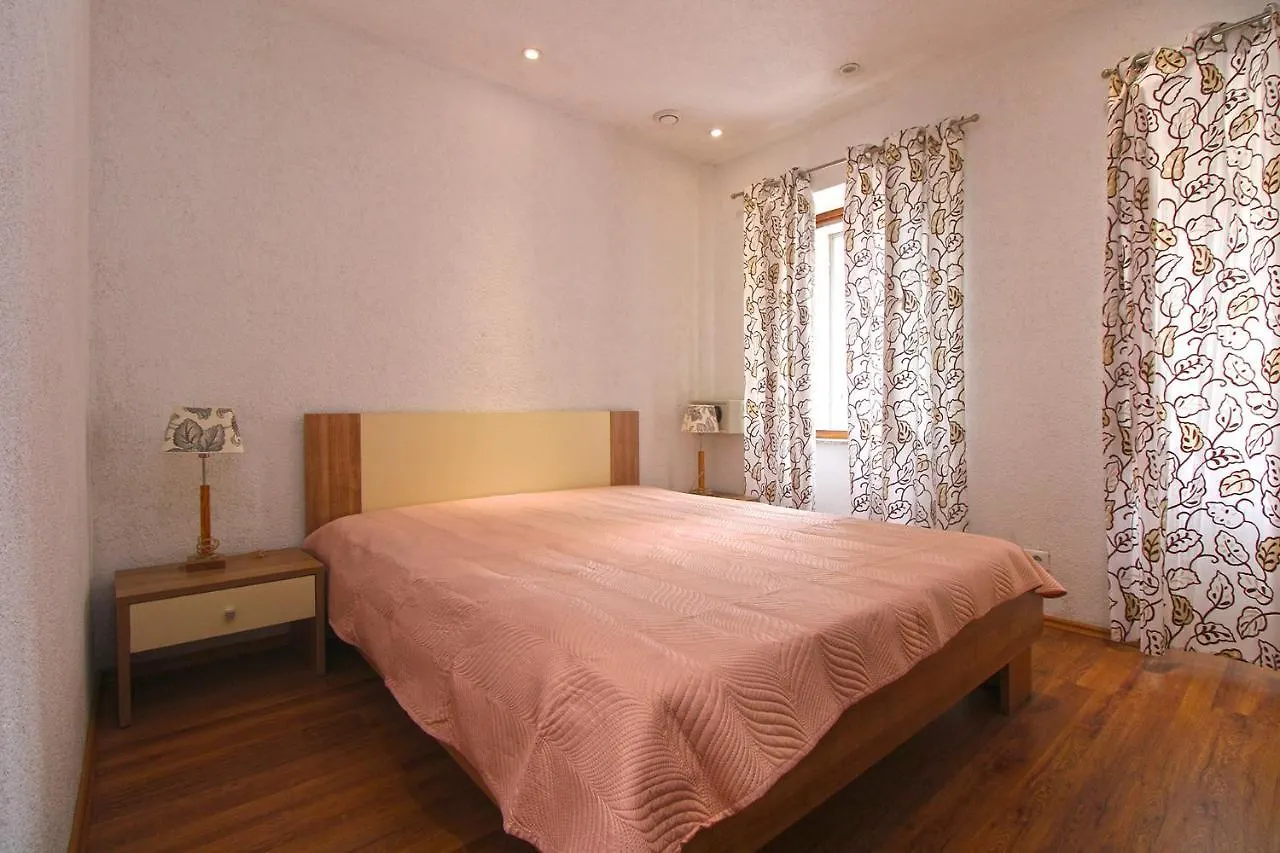 Apartment Adnan 2229 Pula